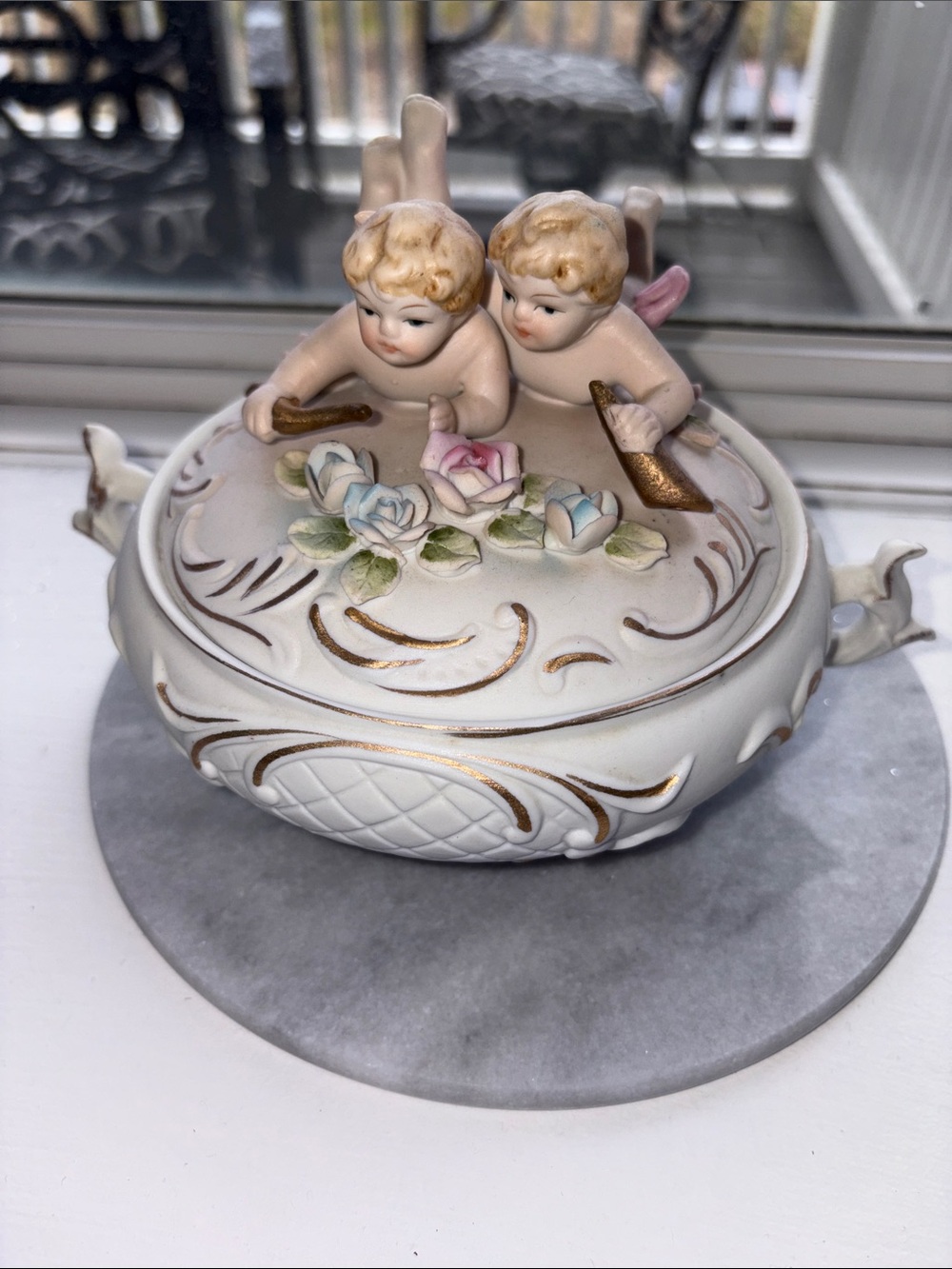 1950’s Ardco Bisque Porcelain Lidded Bowl With Cherub Motif Japan